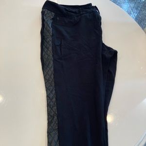 Women’s size 26 Torrid Jeans with leather sides